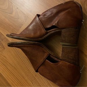 Official Creative Sandals, Size 8 / 37.5. Made in Italy